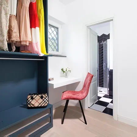 - Tittina Villa Sorrento